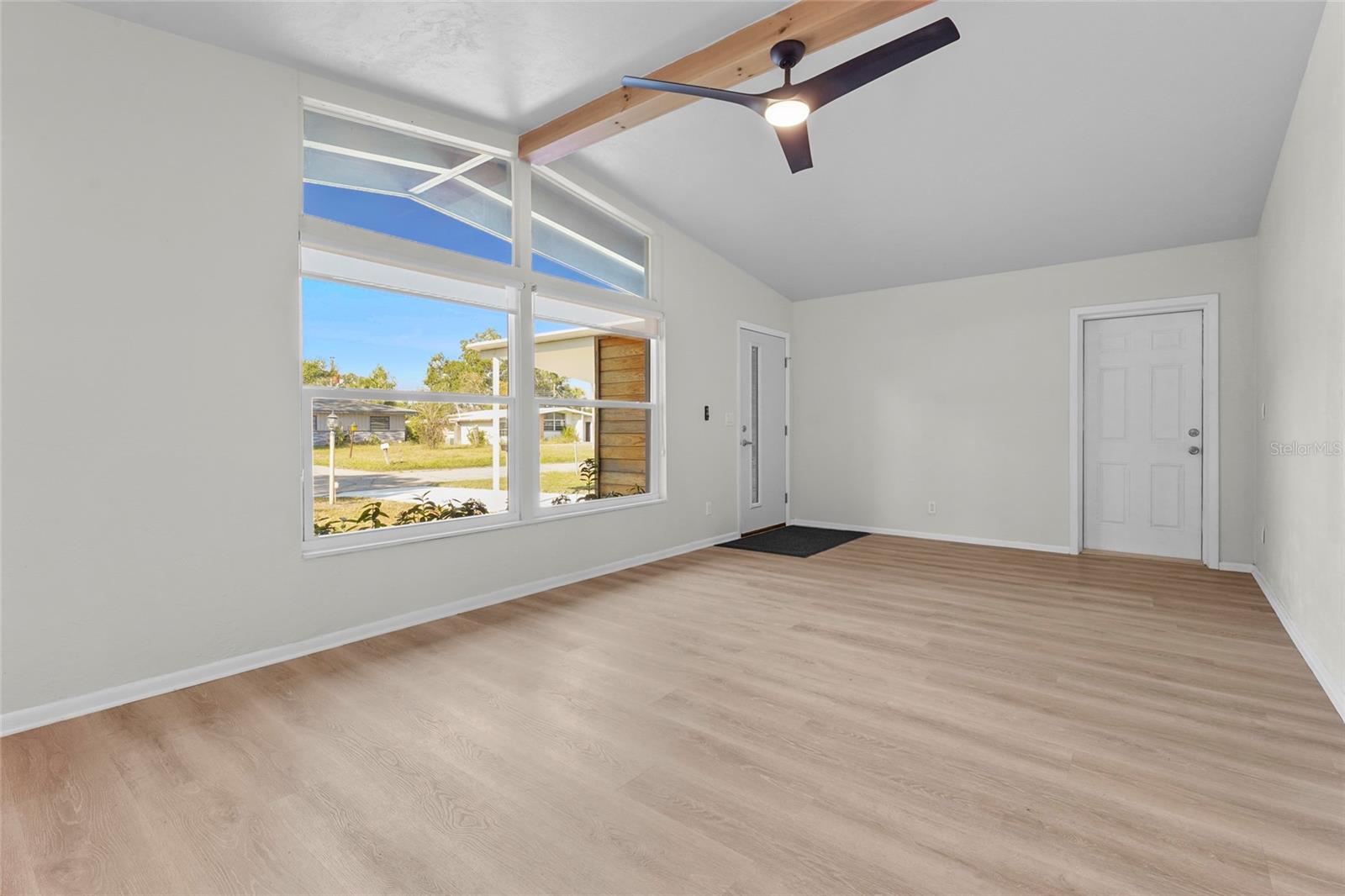 KENSINGTON PARK - Residential