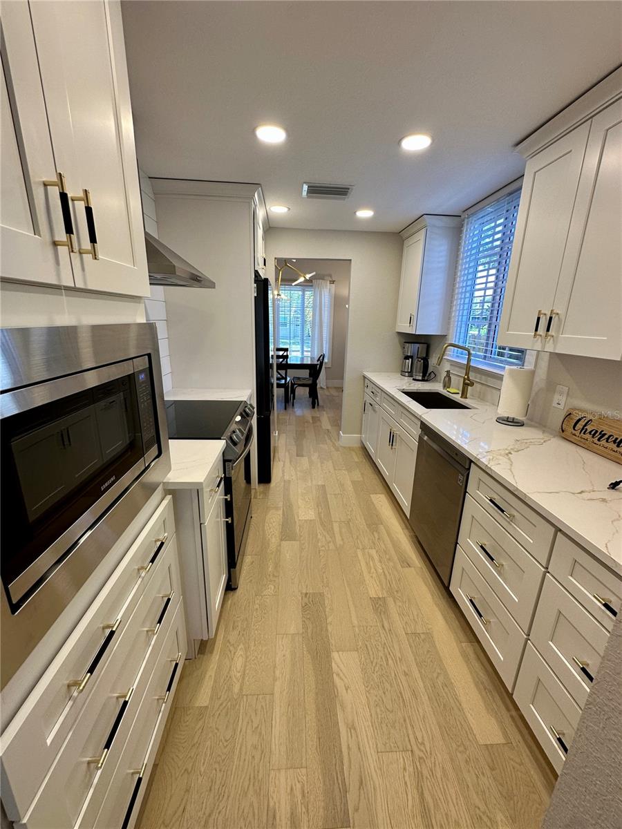 INTER BAY - Residential Lease