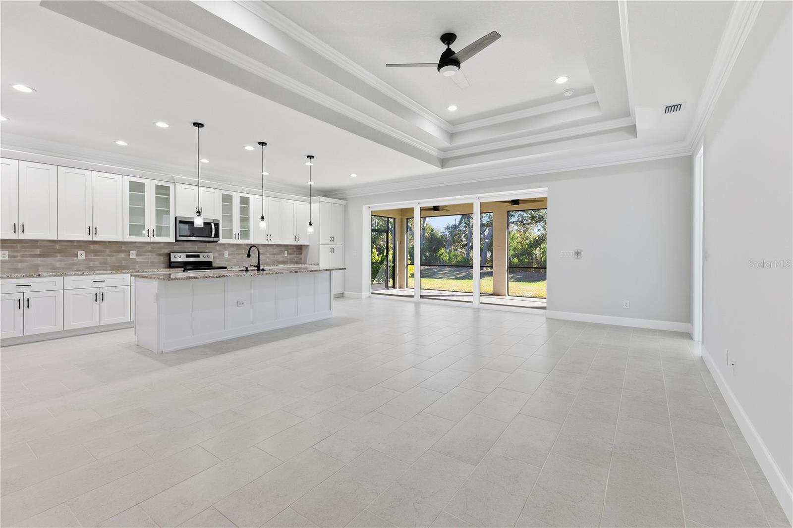 721 REDBUD COURT