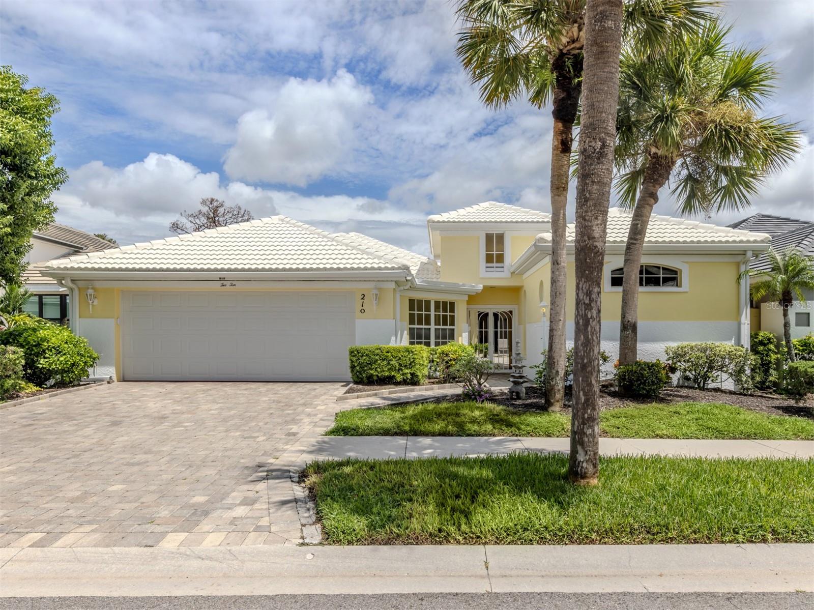 VENICE GOLF & COUNTRY CLUB UNIT 2-A - Residential