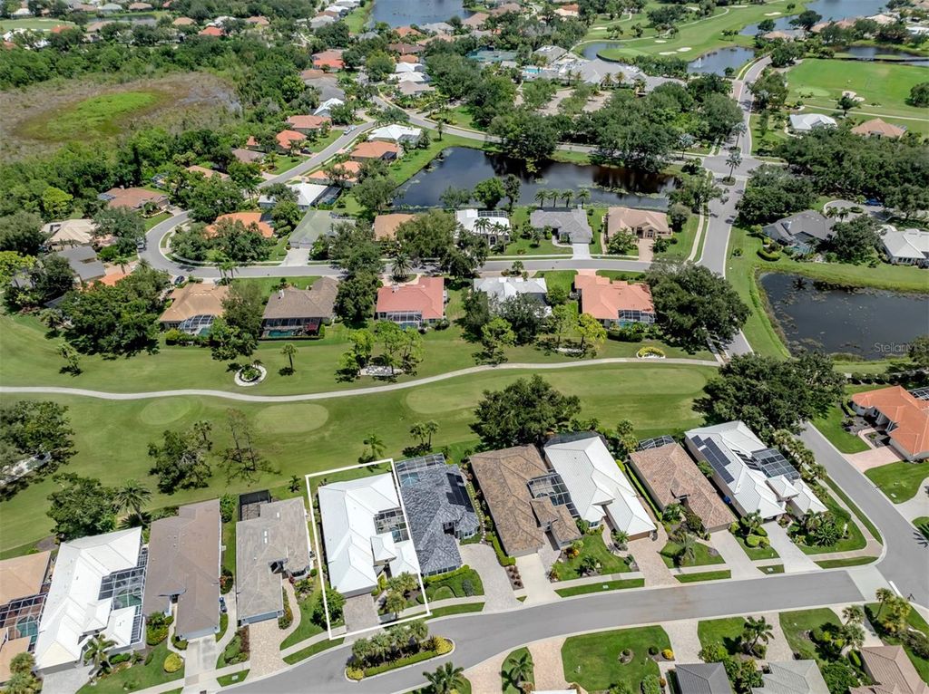 Photo of 210 Vestavia Drive, Venice, FL 34292 (MLS # N6140197)