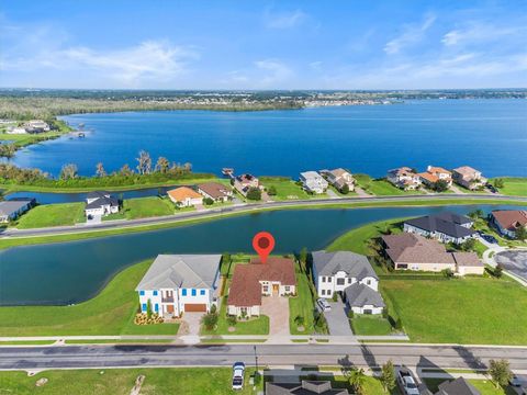 A home in AUBURNDALE