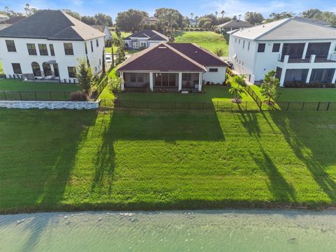 A home in AUBURNDALE