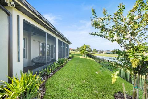 A home in AUBURNDALE