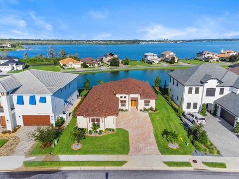 A home in AUBURNDALE