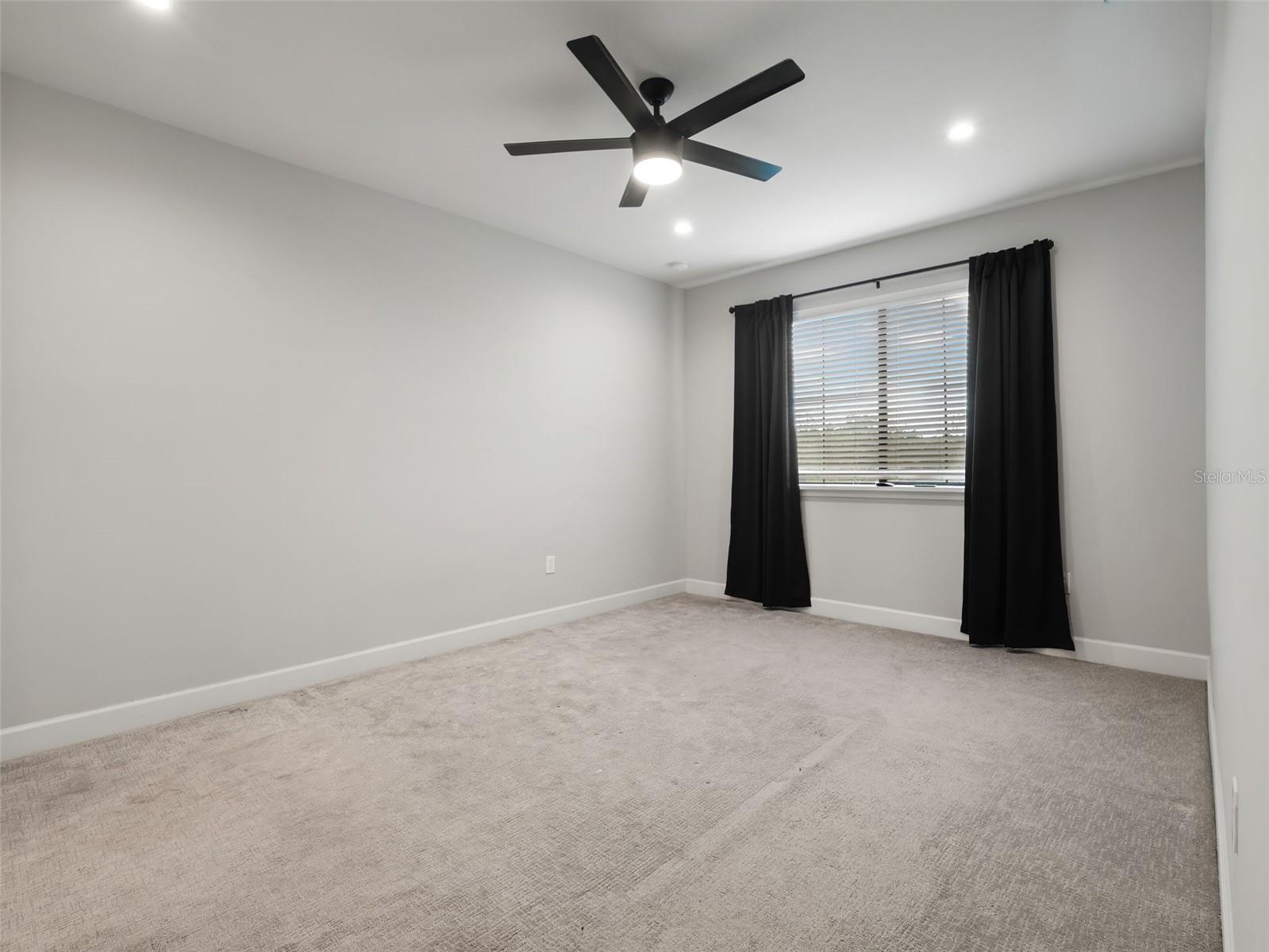 URBAN GREEN 12 - Residential