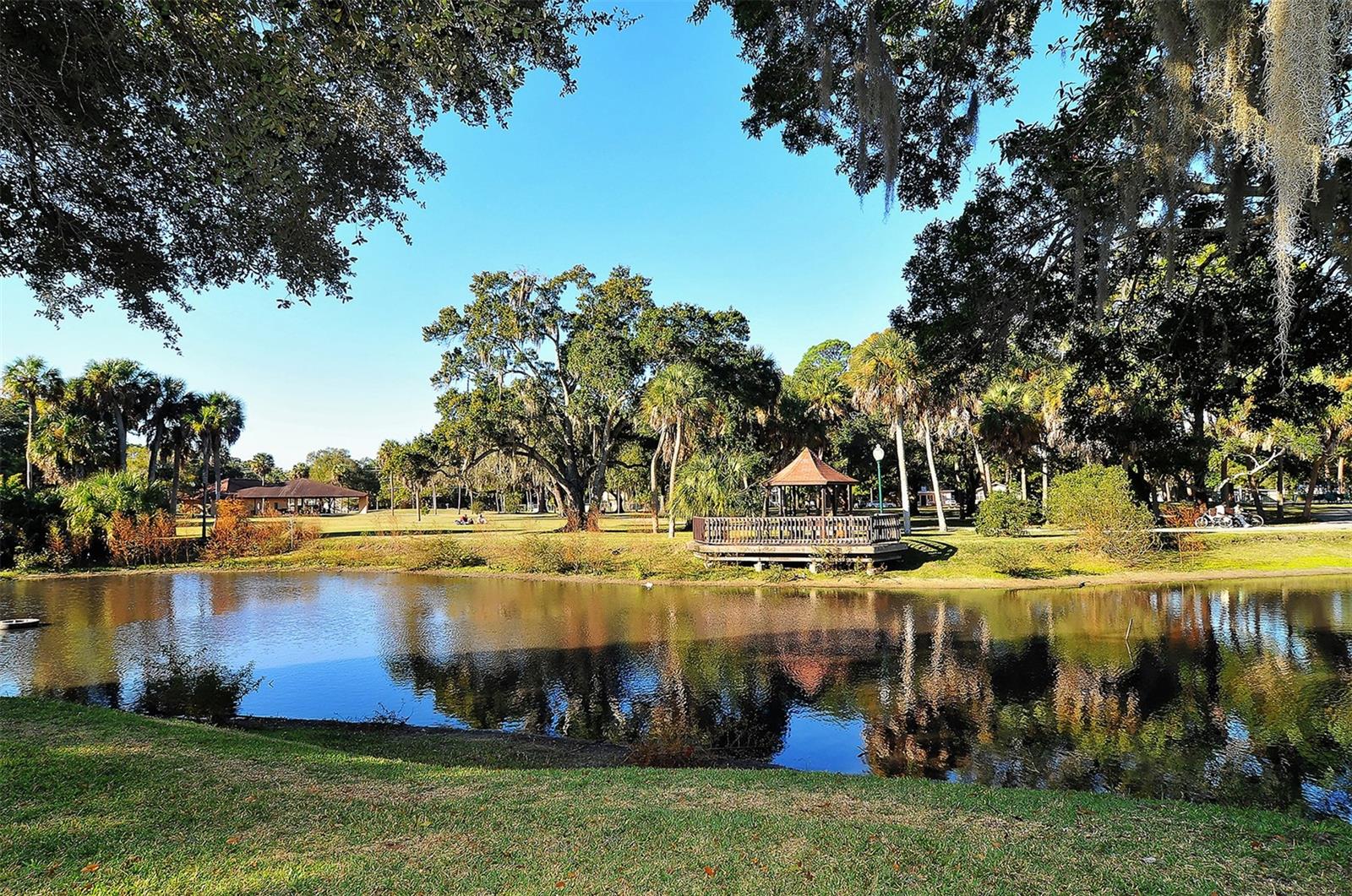 GILLESPIE PARK - Residential Income