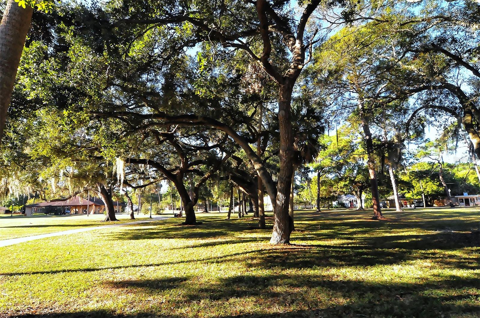 GILLESPIE PARK - Residential Income