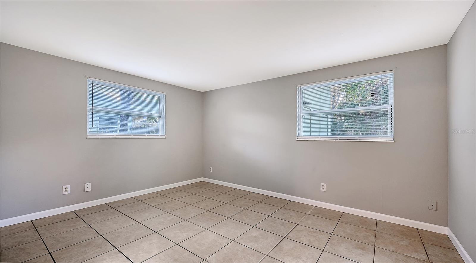 GILLESPIE PARK - Residential Income