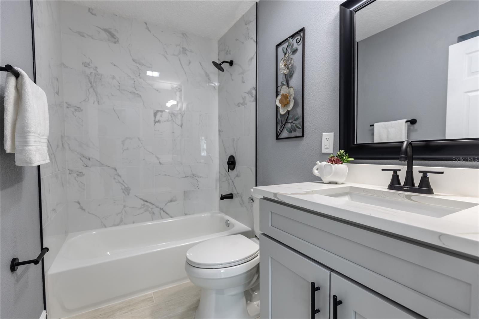 HOWRYS ADDITION TO DELAND - Residential