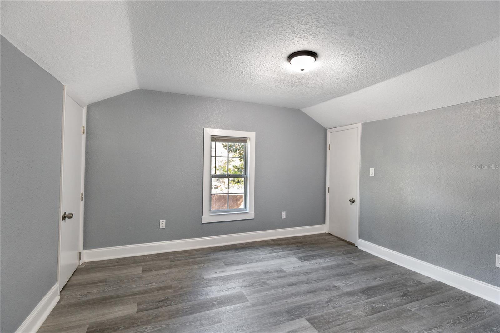 HOWRYS ADDITION TO DELAND - Residential