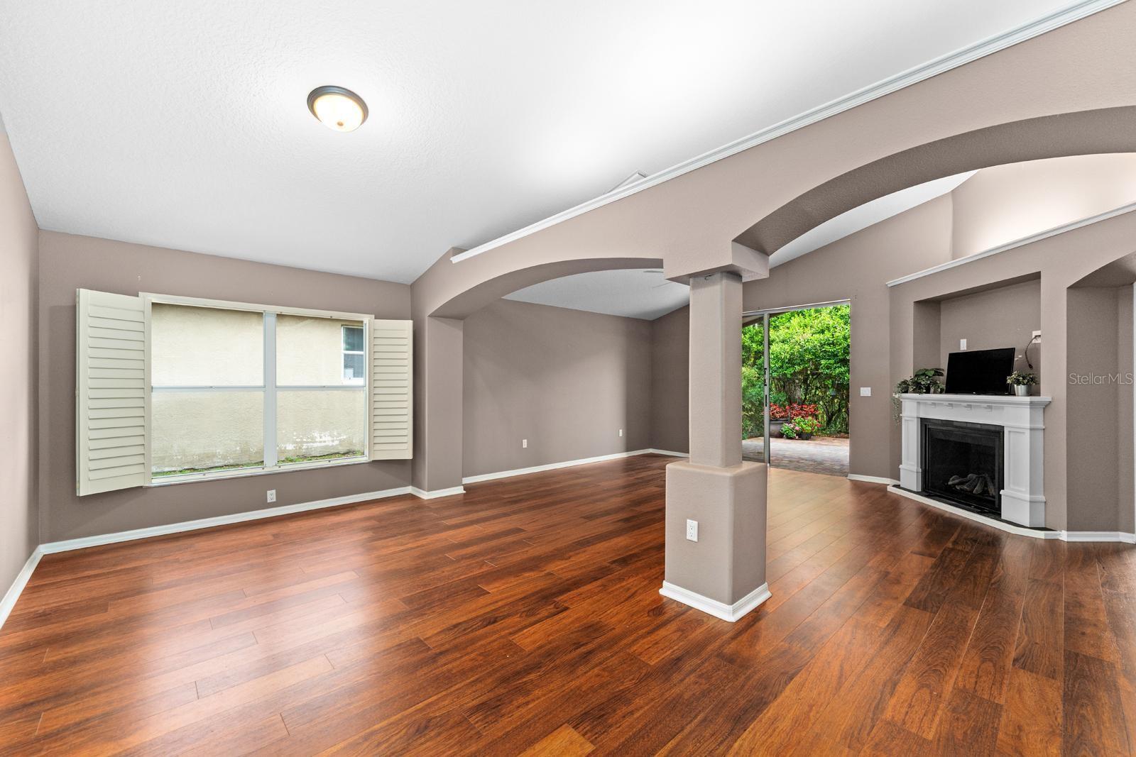 BLOOMINGDALE SEC LL UNIT 1 - Residential