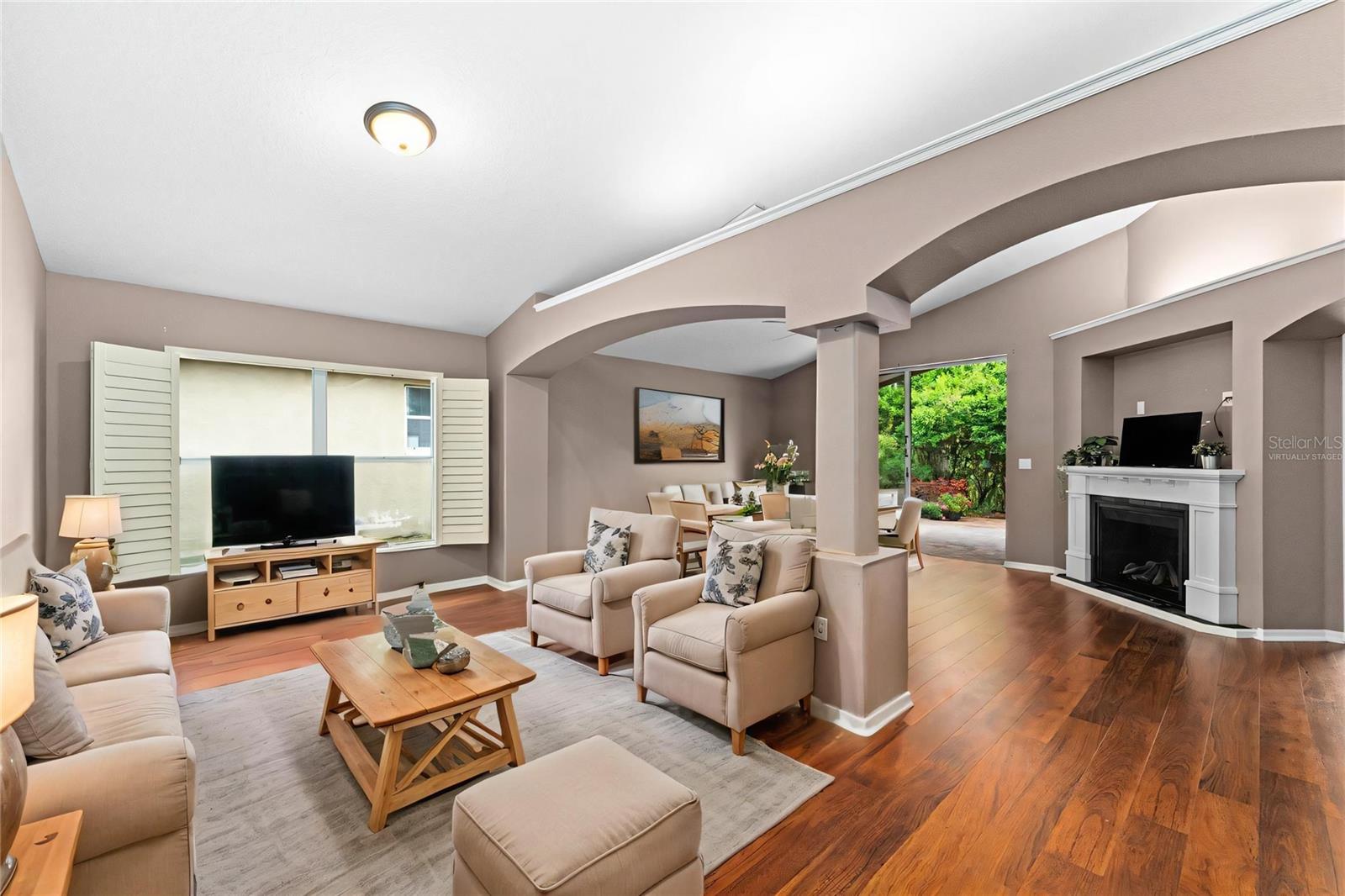 BLOOMINGDALE SEC LL UNIT 1 - Residential