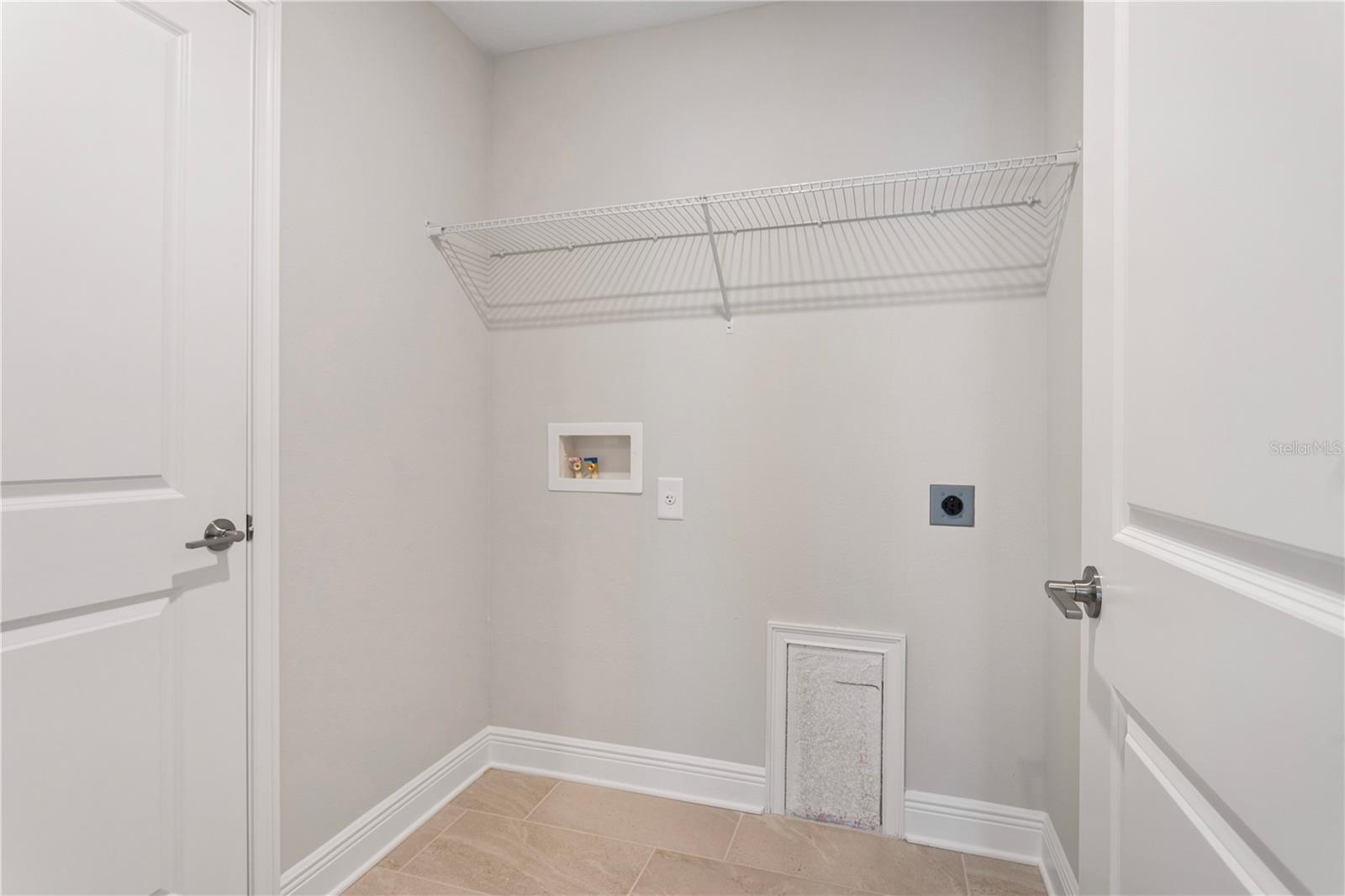 COLLINS PHILIP 2ND ADD - Land