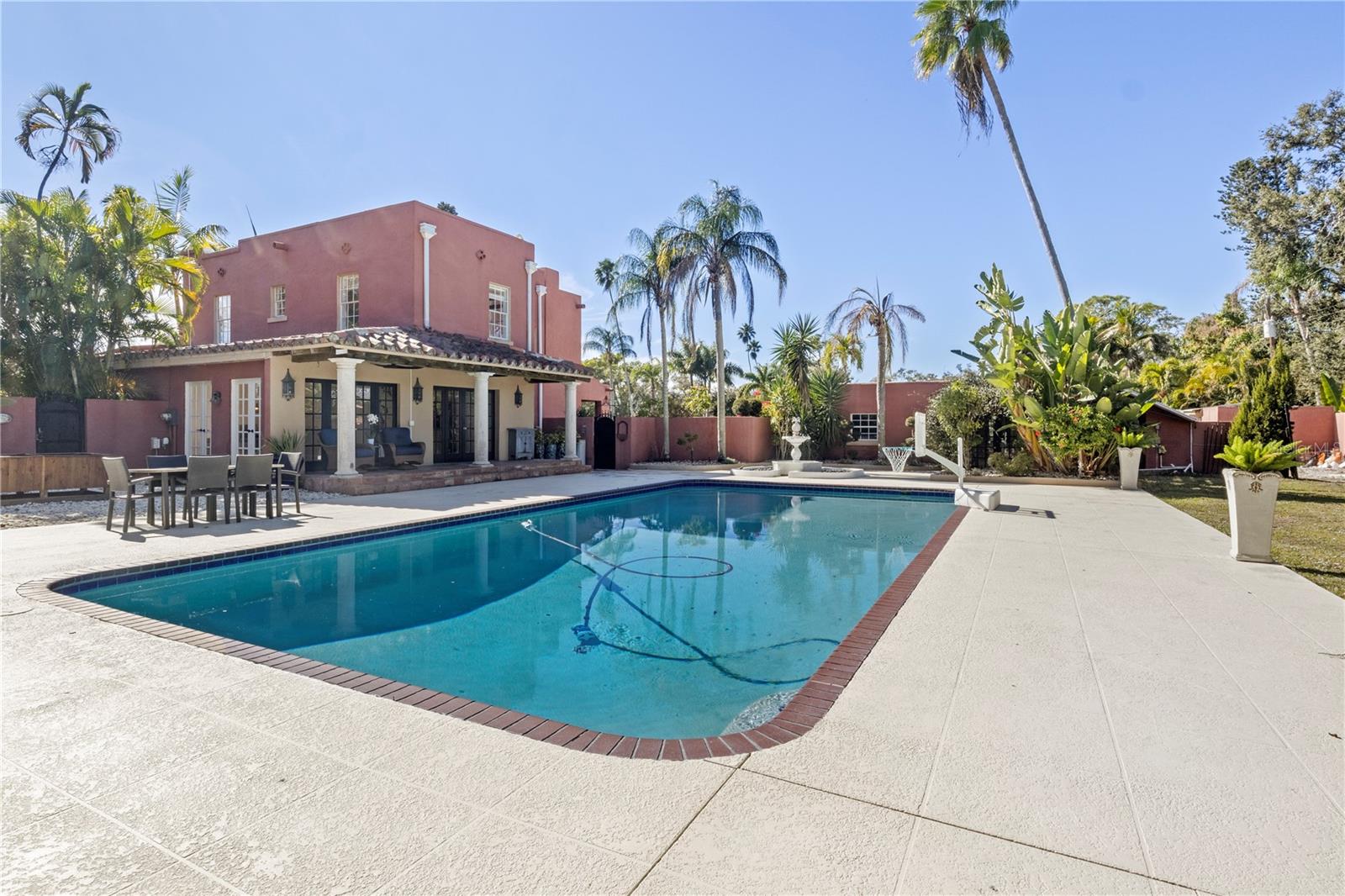 PALMA SOLA PARK - Residential