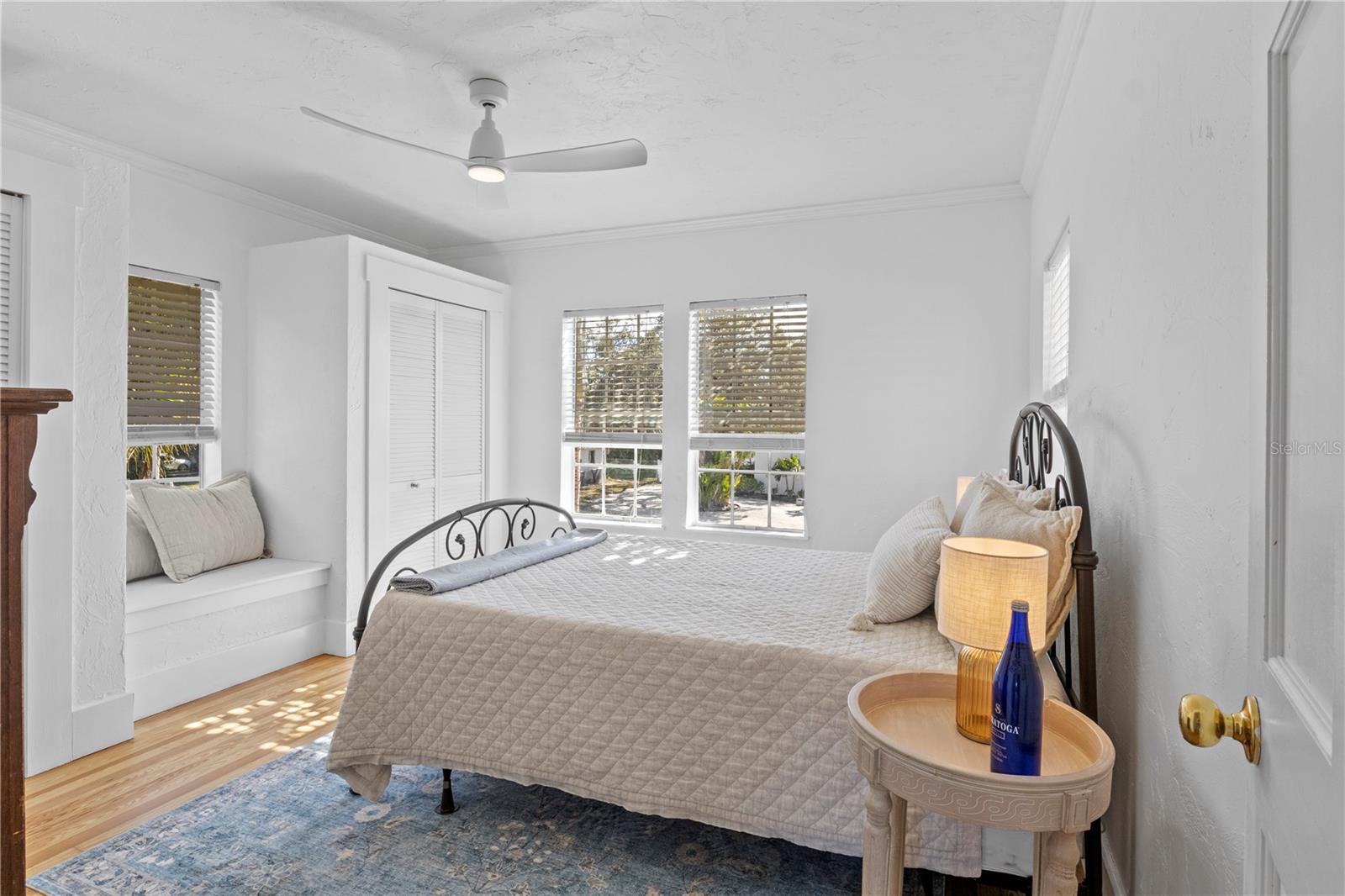 PALMA SOLA PARK - Residential