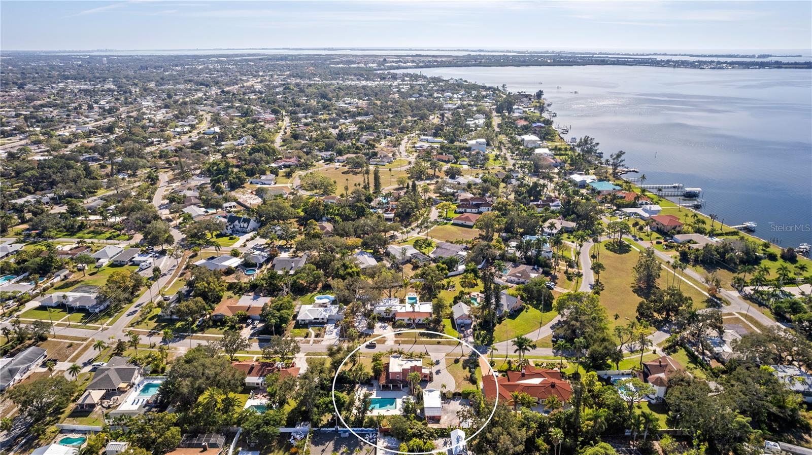 PALMA SOLA PARK - Residential