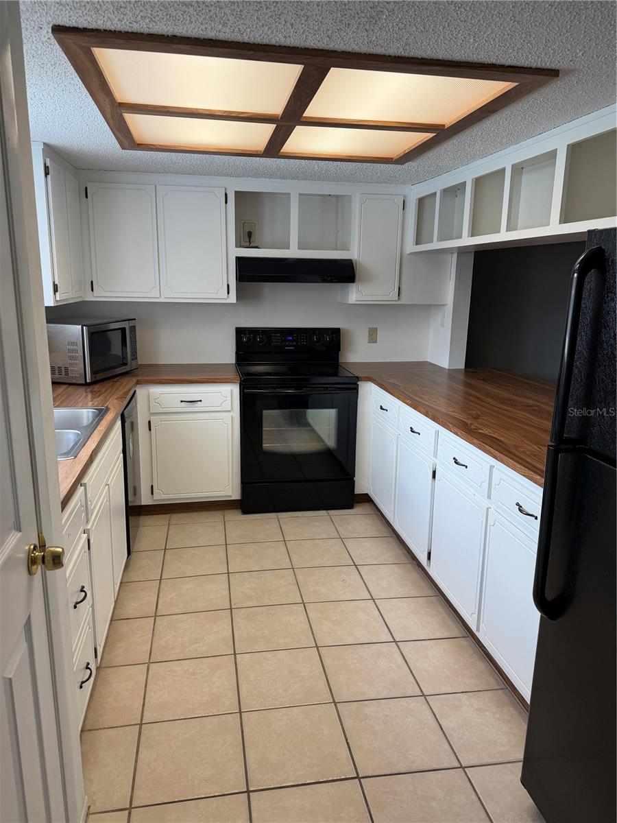 EAGLES POINT CONDO - Residential