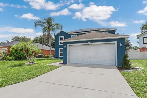 A home in WINTER HAVEN