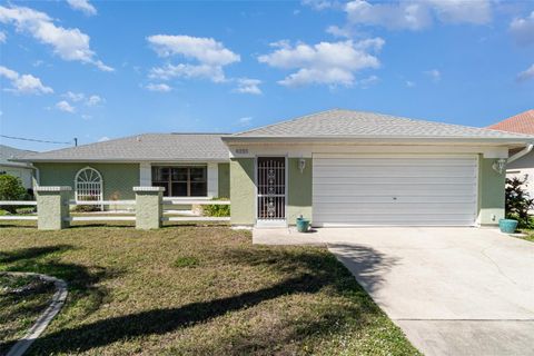 A home in PORT CHARLOTTE