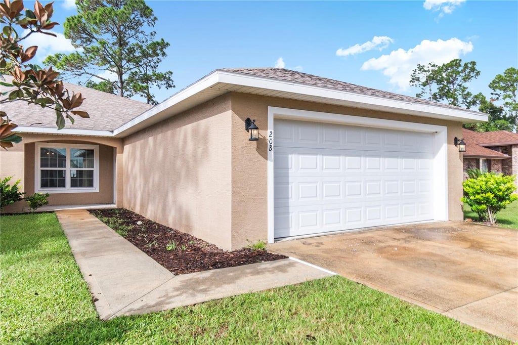 Photo of 20 Rainstone Lane, Palm Coast, FL 32164 (MLS # FC322415)