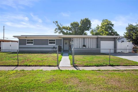 Photo of 1416 Egan Drive, Orlando, FL 32822 (MLS # O6349287)