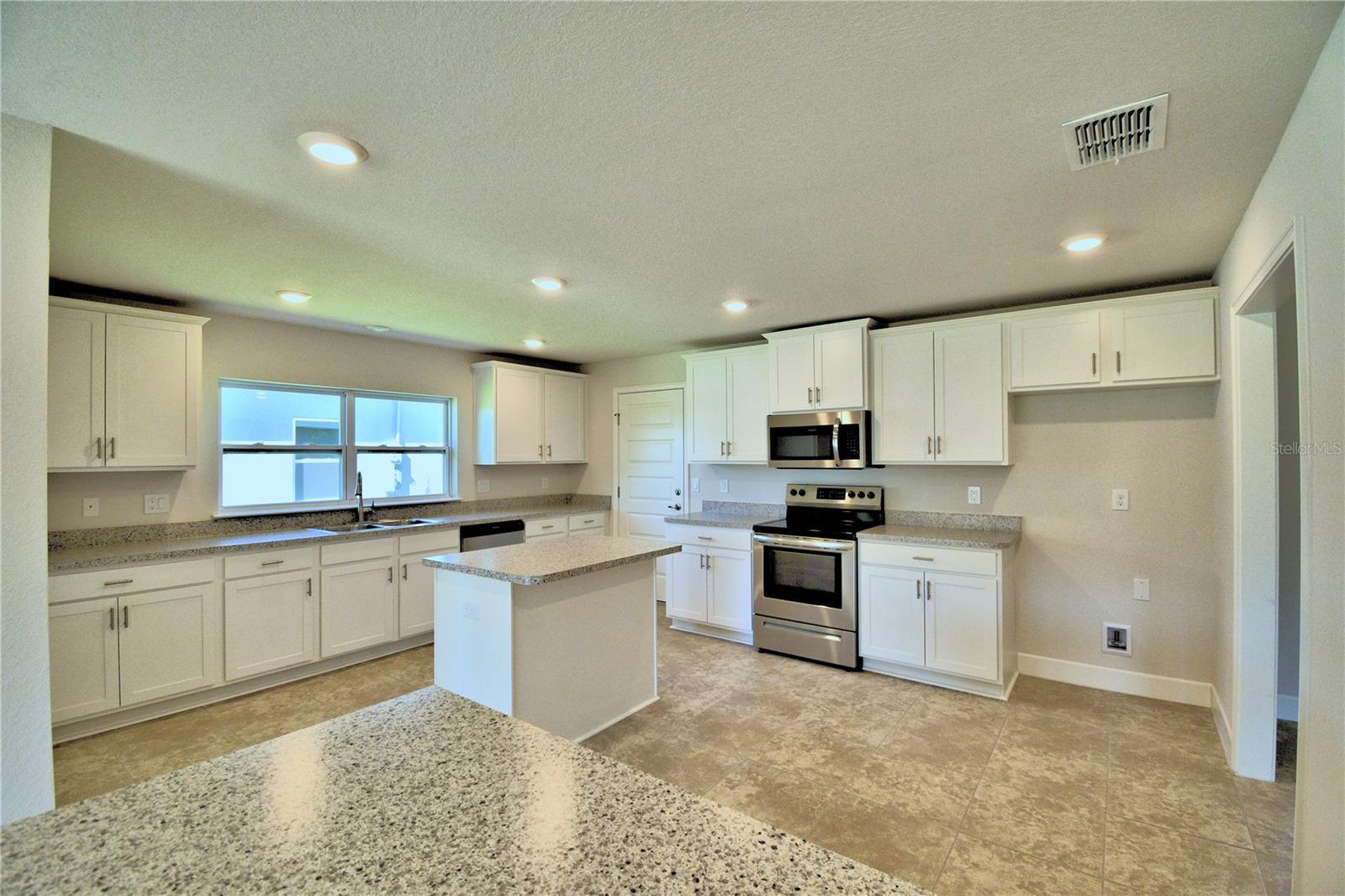 CADENCE CROSSING - Residential