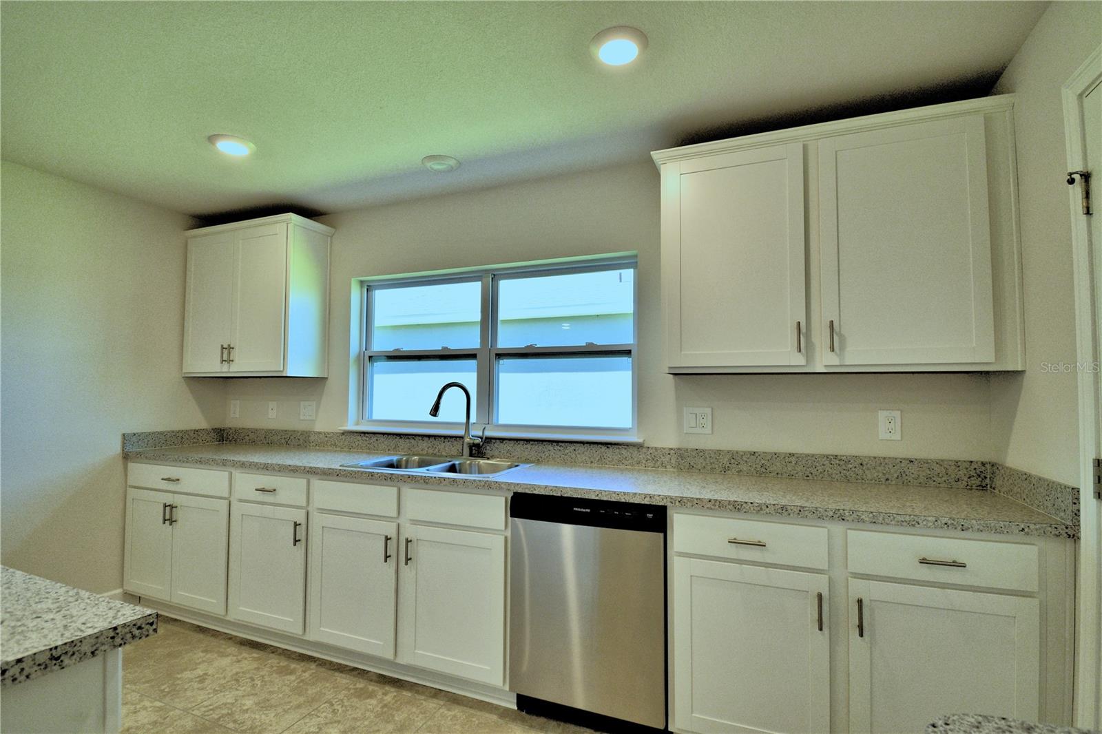 CADENCE CROSSING - Residential