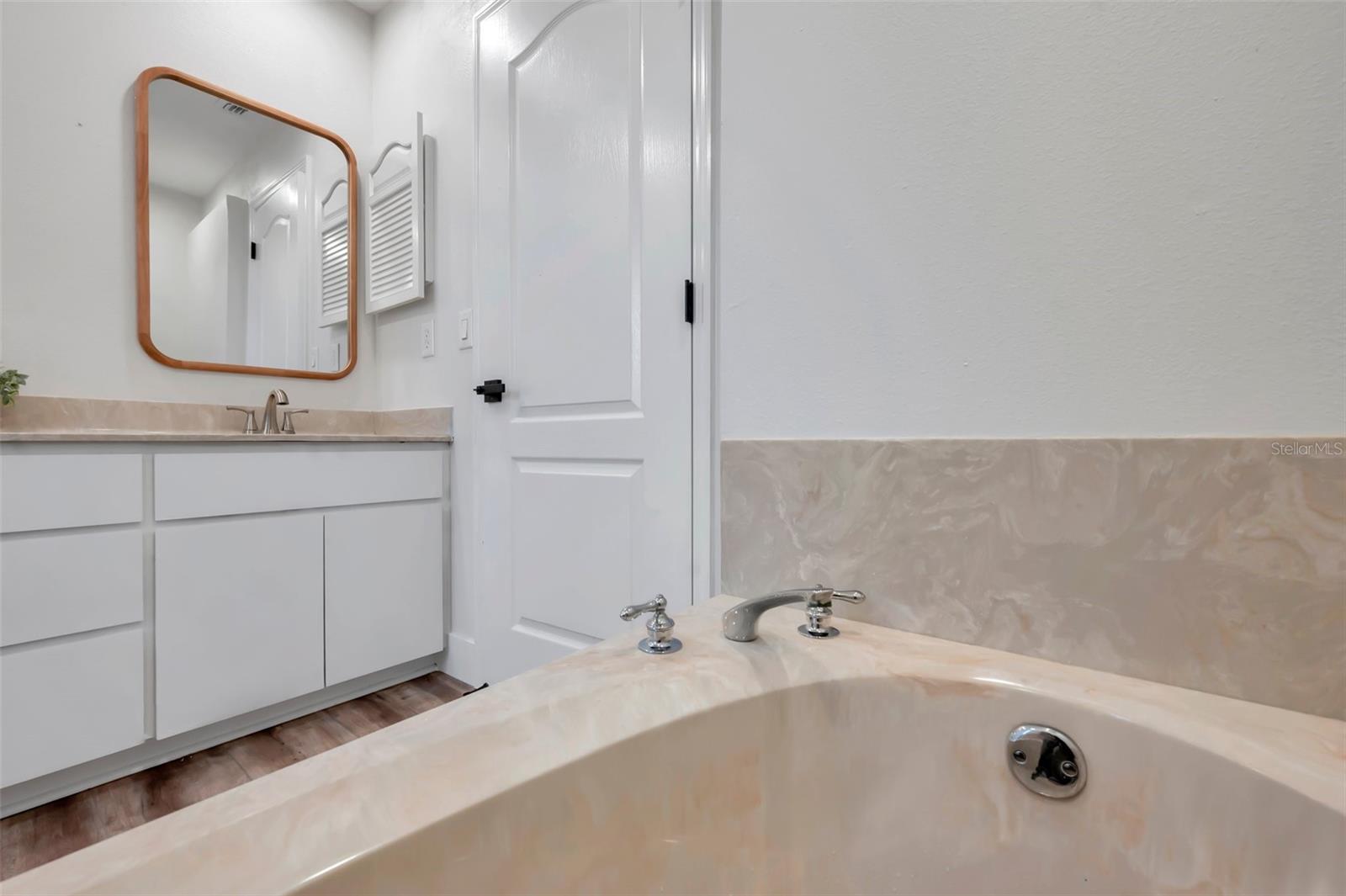 BRADEN WOODS PH VI - Residential