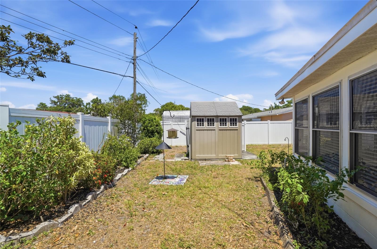 KENNETH CITY - Residential