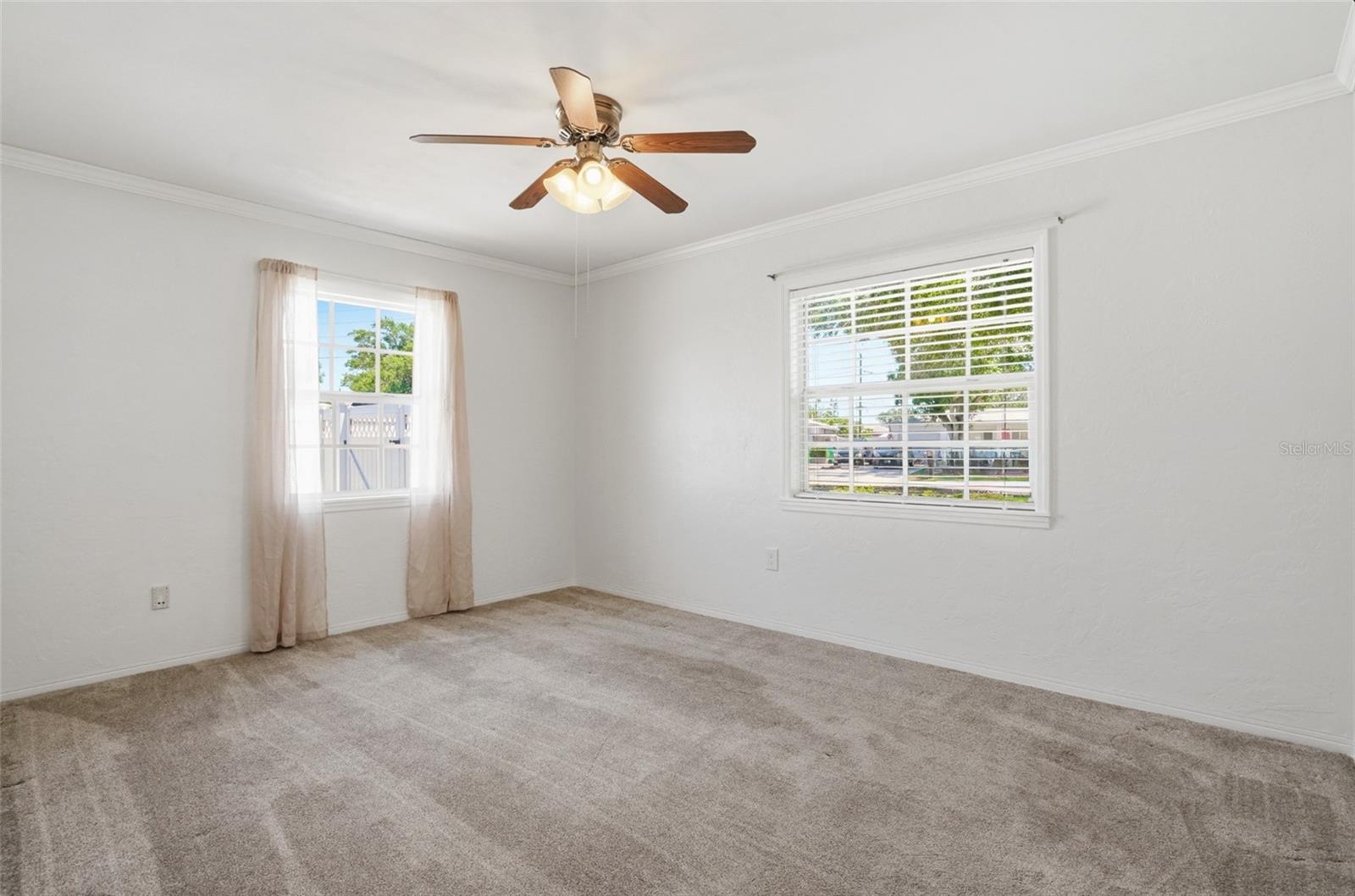 KENNETH CITY - Residential