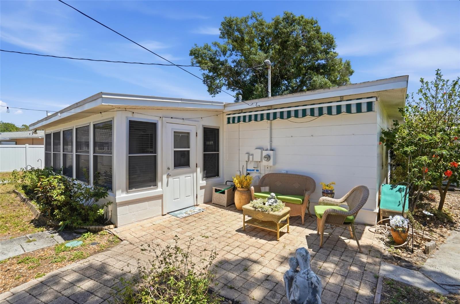 KENNETH CITY - Residential