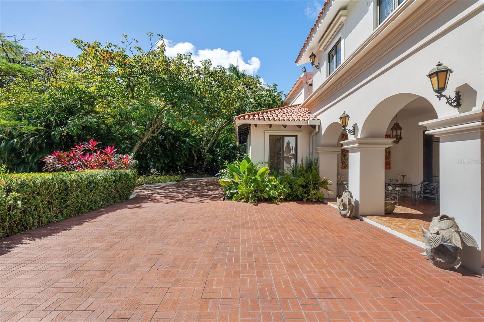 DORADO BEACH ESTATES - Residential