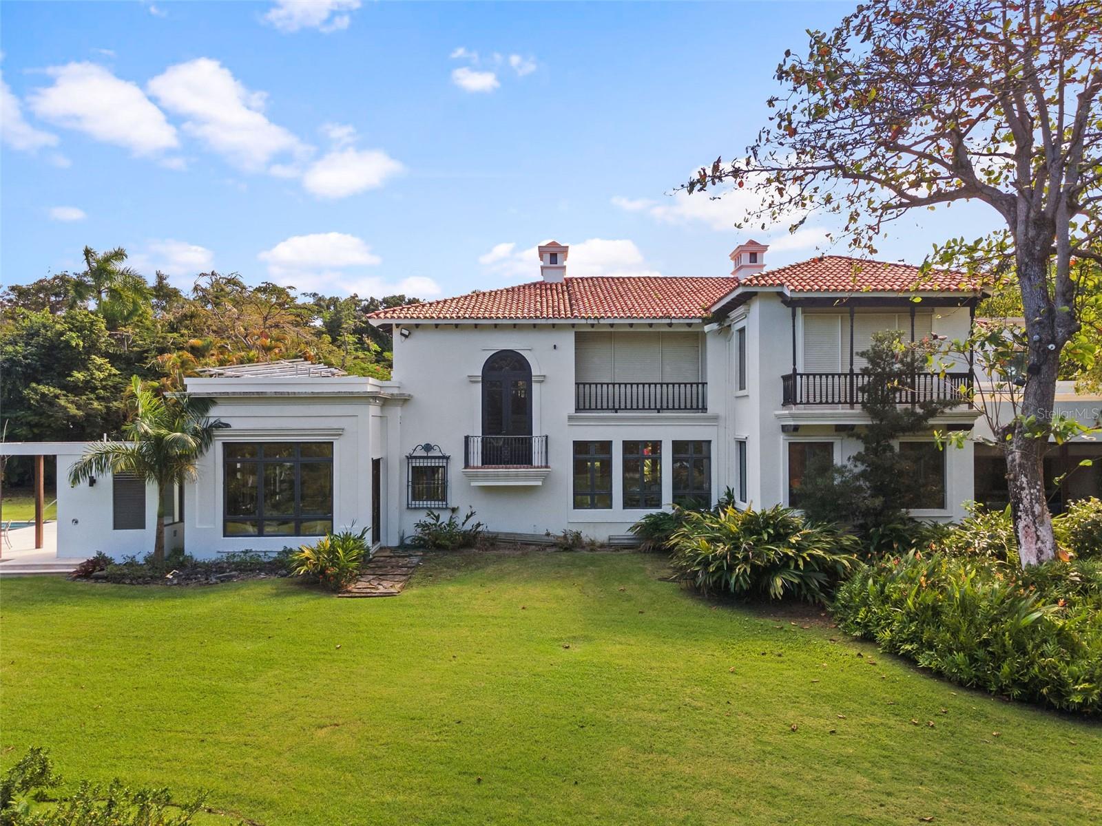 DORADO BEACH ESTATES - Residential
