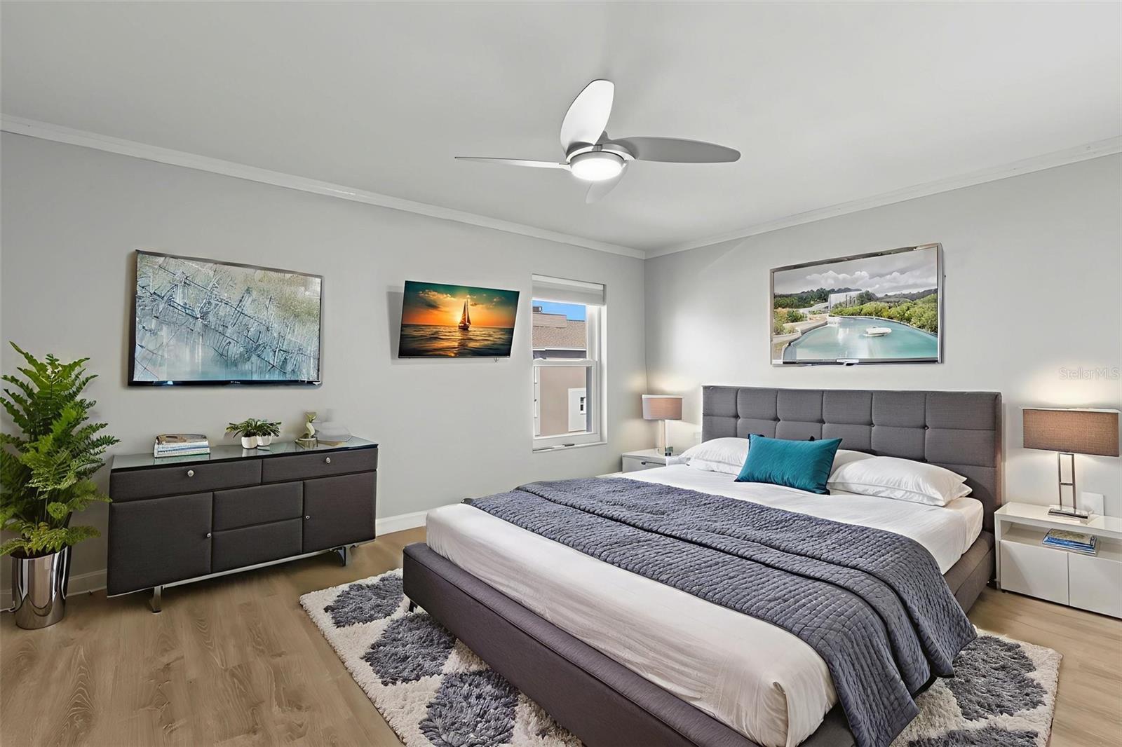 TREASURES OF CAPRI CONDO - Residential Lease