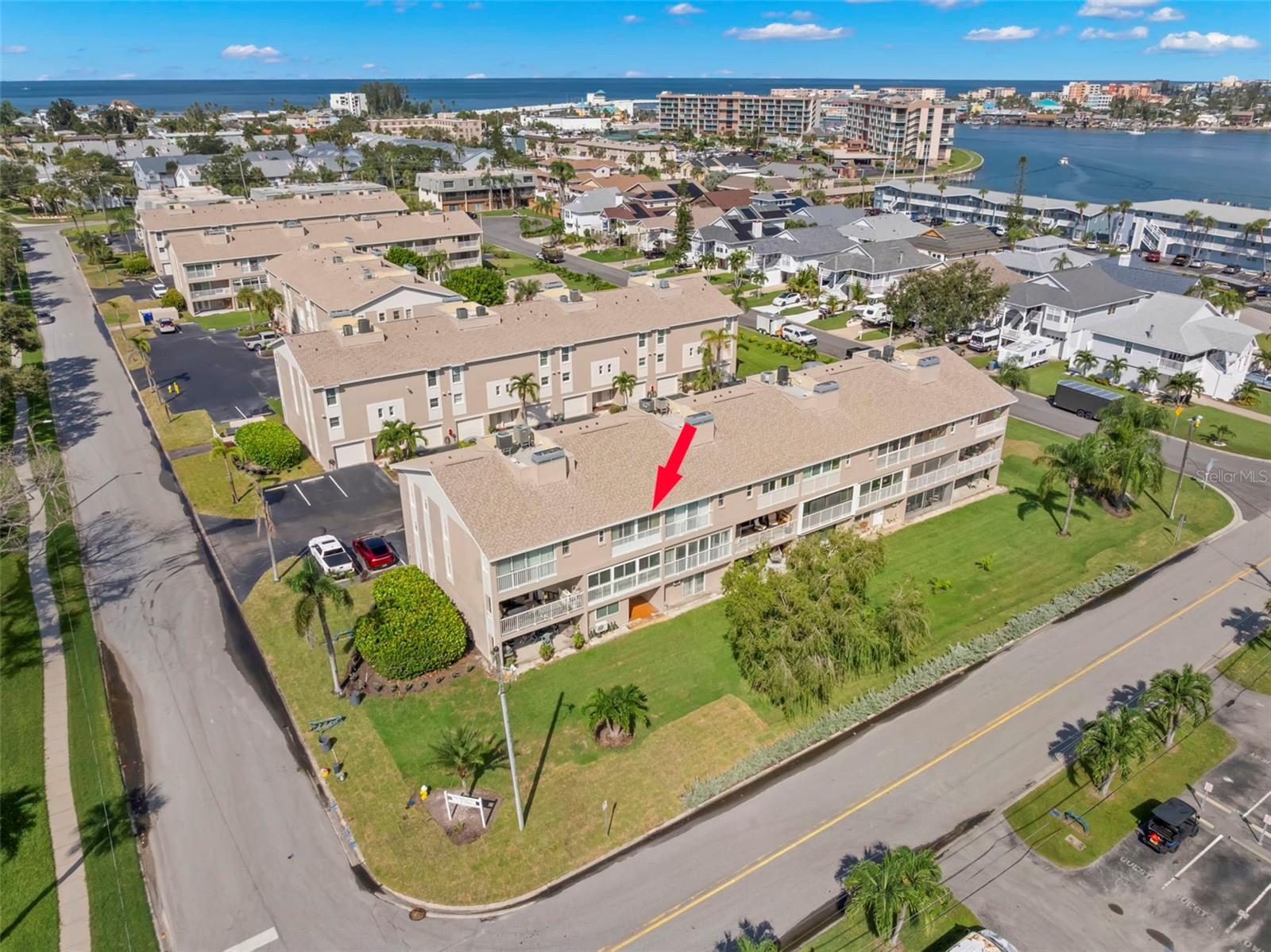 TREASURES OF CAPRI CONDO - Residential Lease