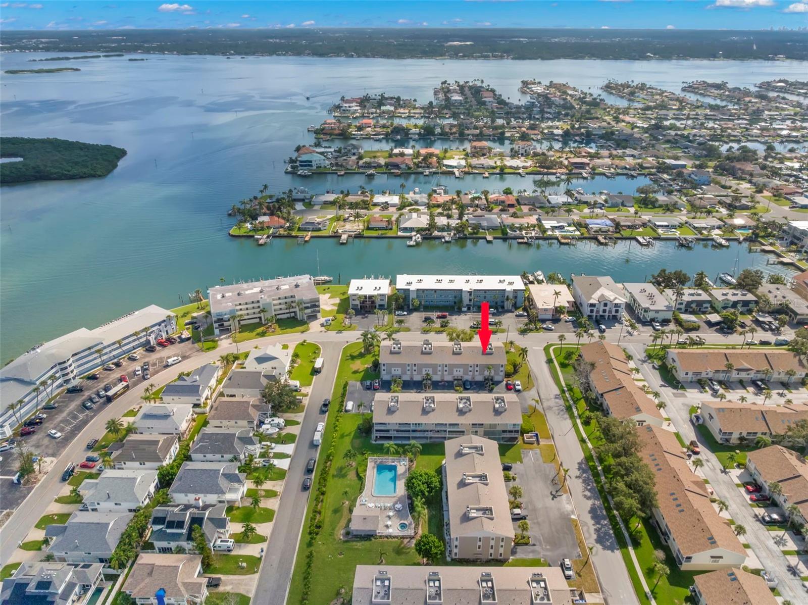 TREASURES OF CAPRI CONDO - Residential Lease