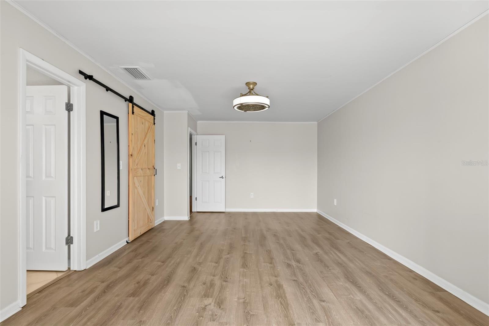 TREASURES OF CAPRI CONDO - Residential Lease