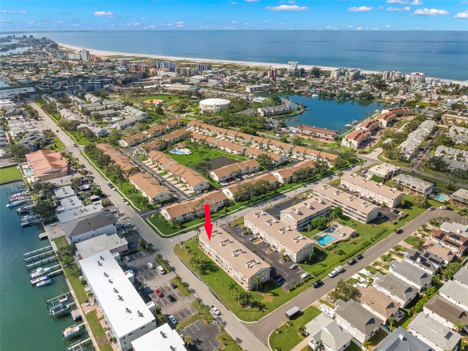 TREASURES OF CAPRI CONDO - Residential Lease