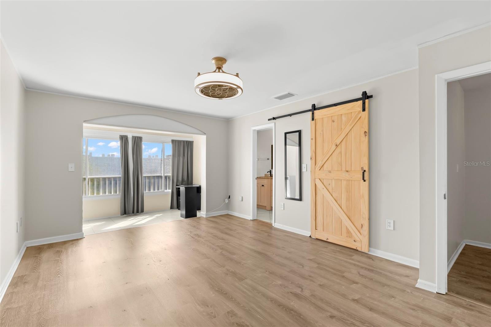 TREASURES OF CAPRI CONDO - Residential Lease