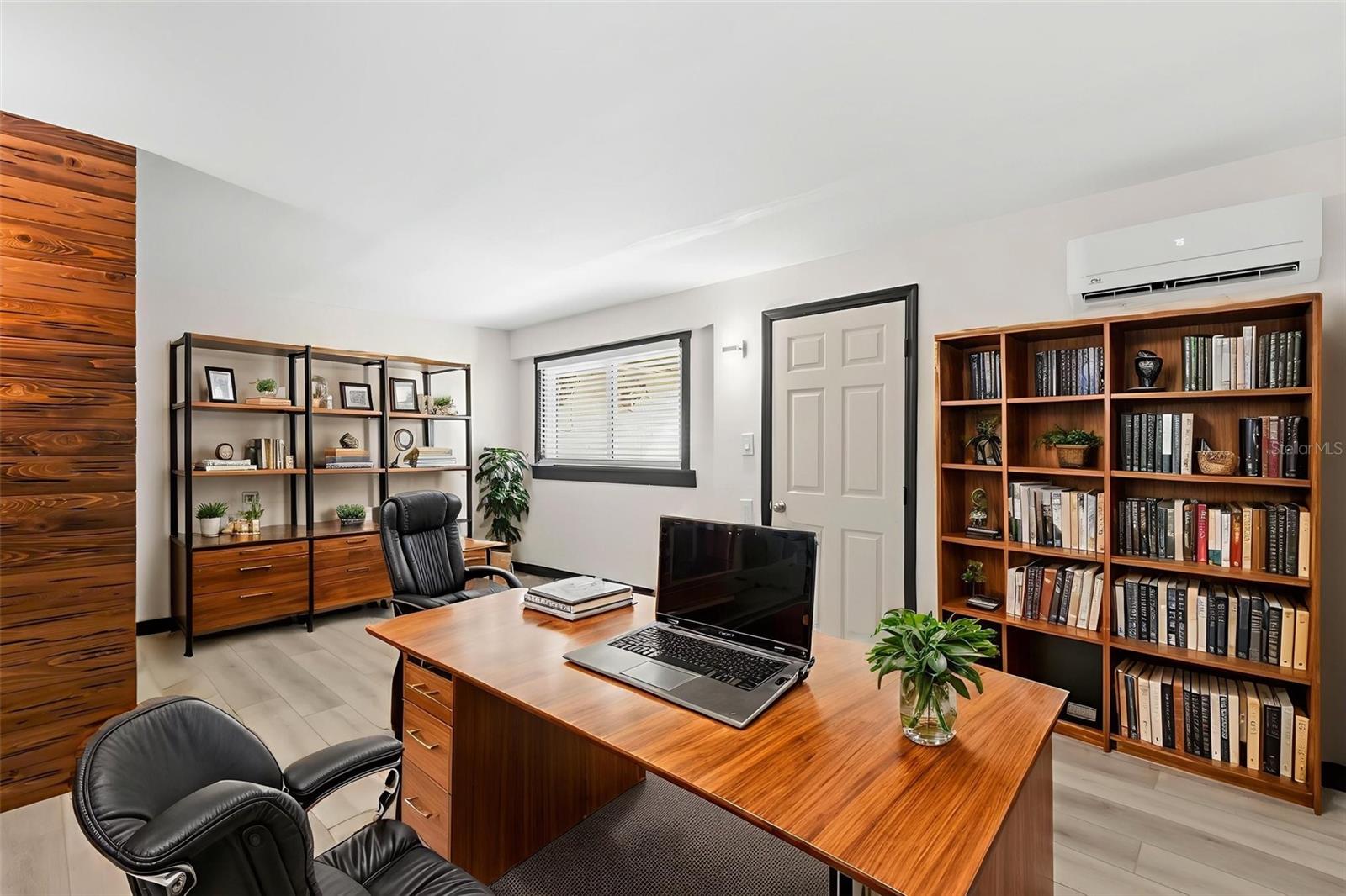 TREASURES OF CAPRI CONDO - Residential Lease