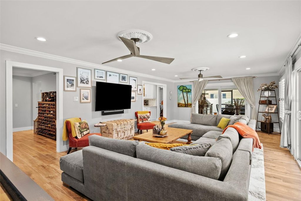 Photo of 1511 S Sheridan Forest Drive, Tampa, FL 33629 (MLS # TB8436766)