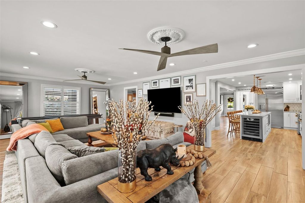 Photo of 1511 S Sheridan Forest Drive, Tampa, FL 33629 (MLS # TB8436766)