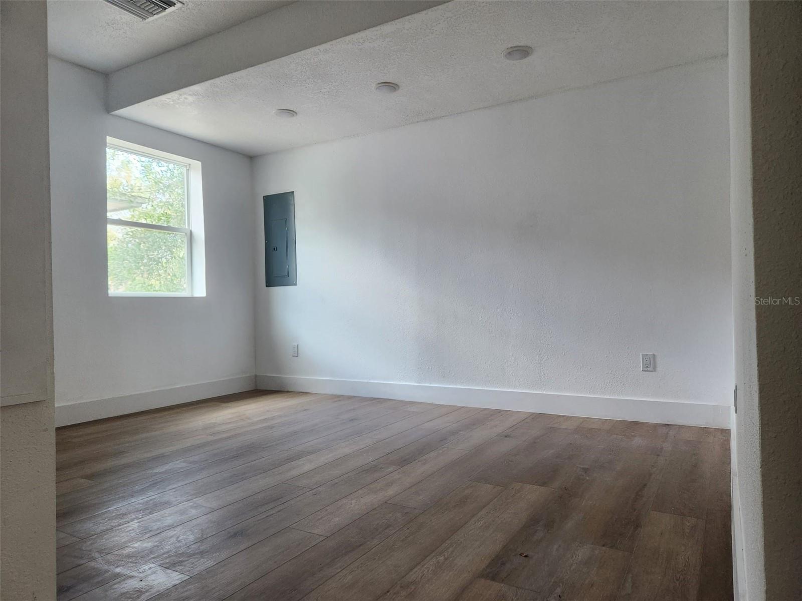 DIXIE TERRACE - Residential