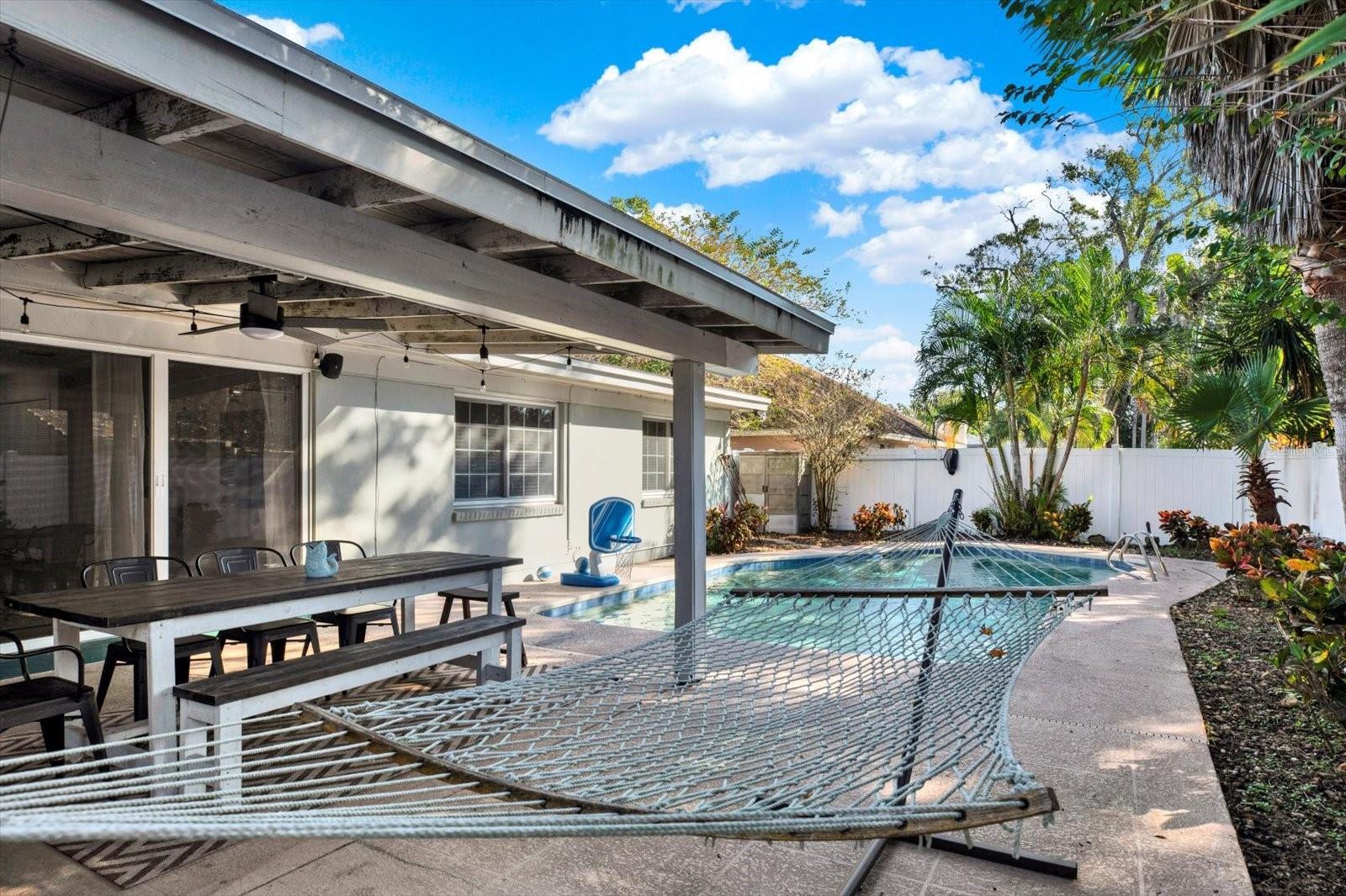 CARROLLWOOD SUB UNIT 22B - Residential