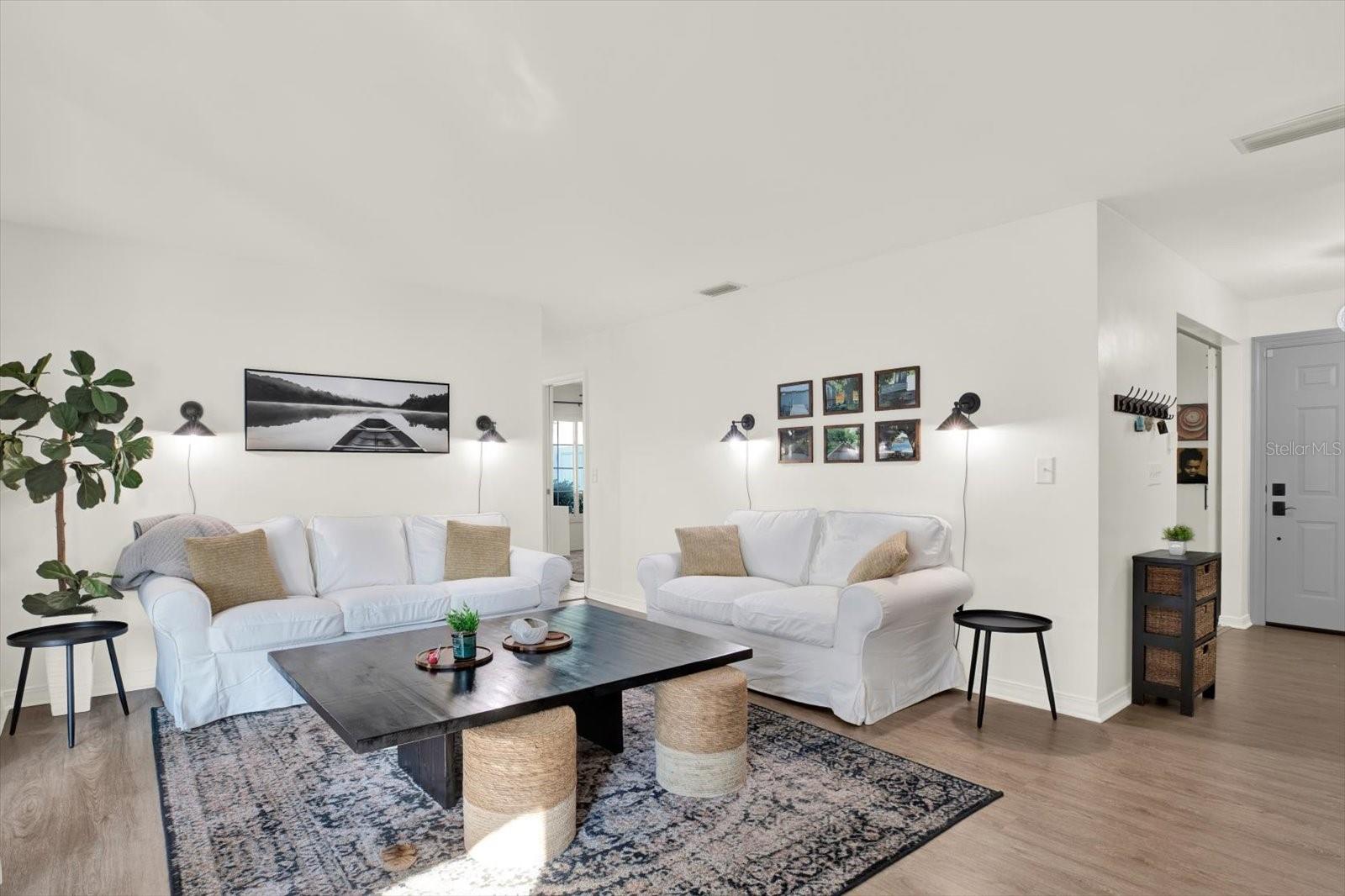 CARROLLWOOD SUB UNIT 22B - Residential