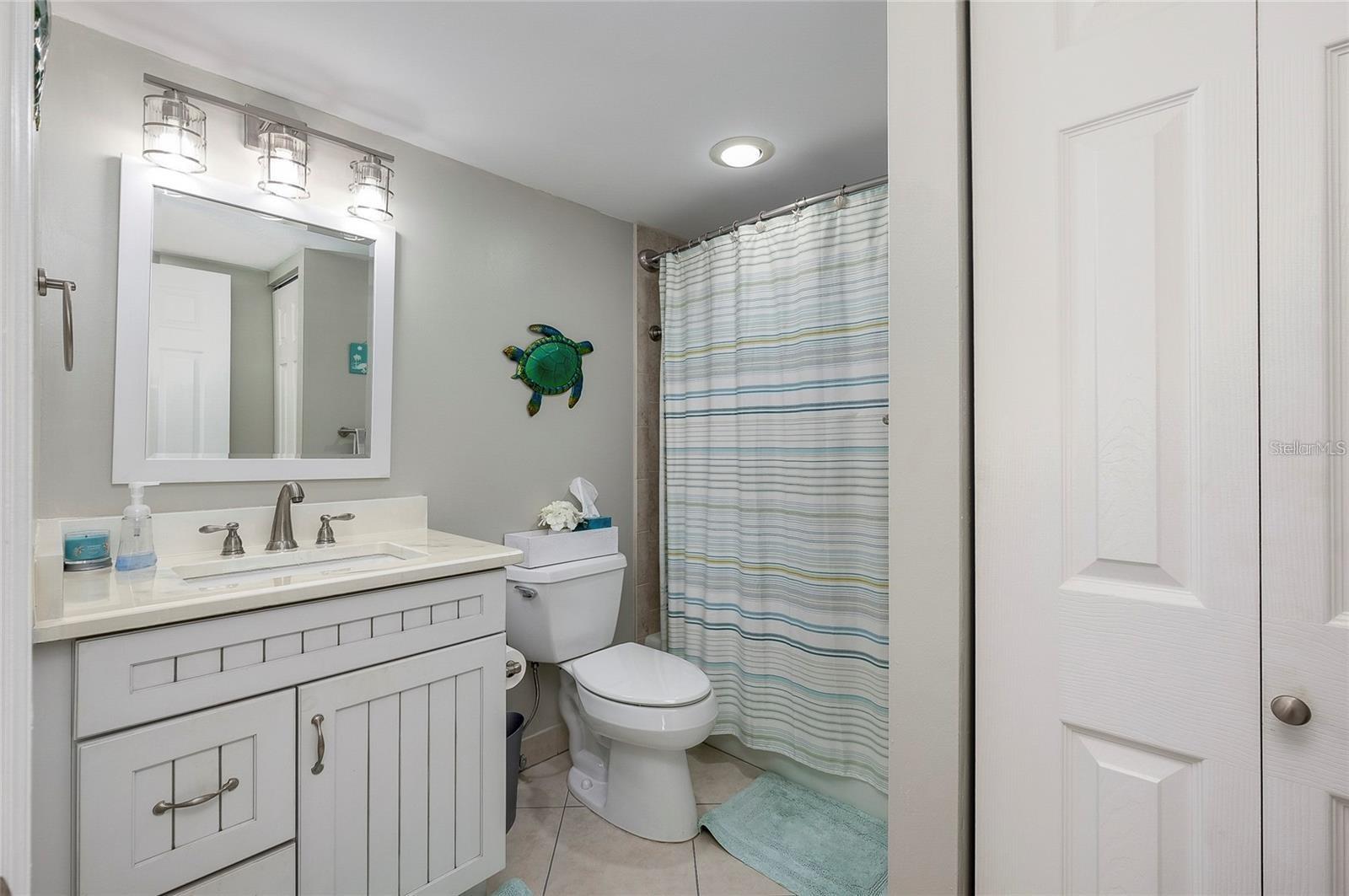 SIESTA HARBOR II - Residential Lease