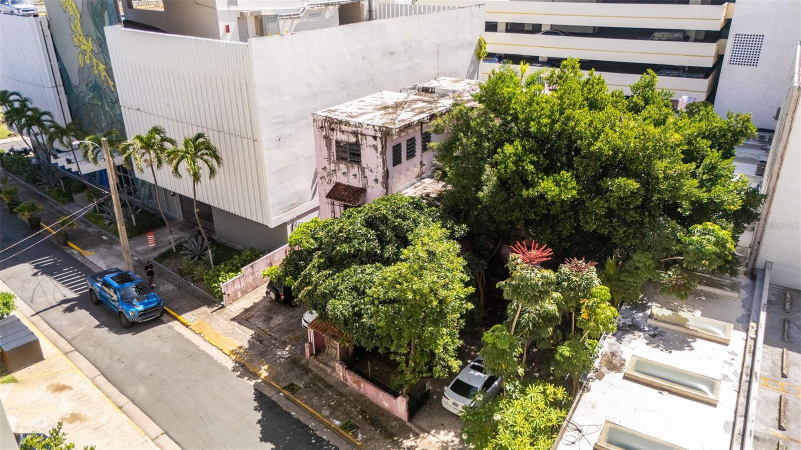 CASA ROSA - Residential