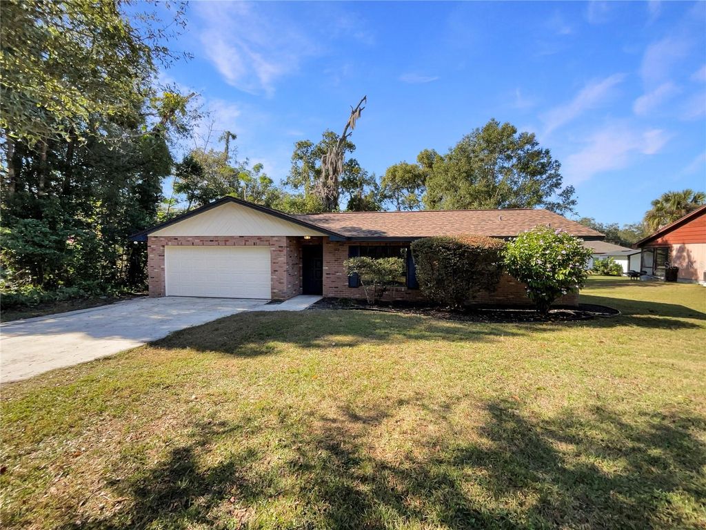 Photo of 352 Sesame Avenue, Apopka, FL 32703 (MLS # O6371428)