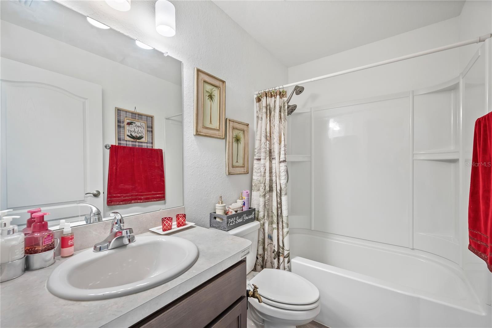 SUN N LAKE - Residential